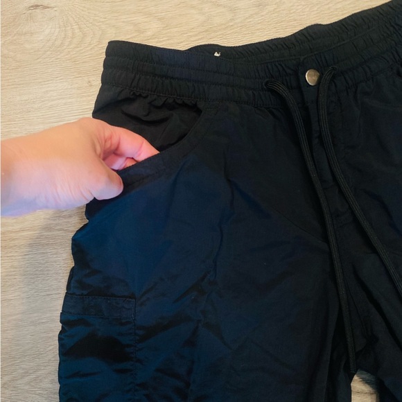 Columbia Lightweight Black Outdoor Capri Pants Women’s Medium - Picture 2 of 10